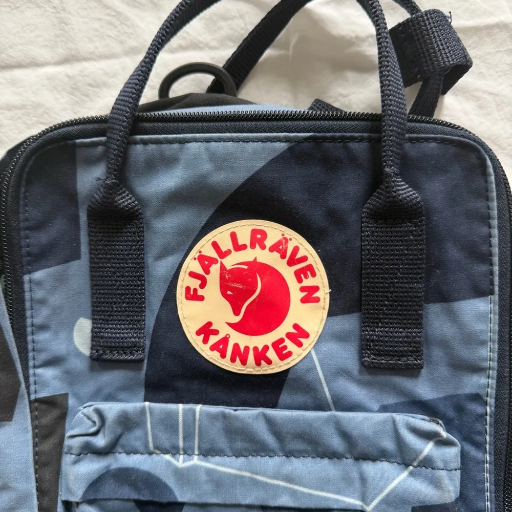 Fjallraven Kanken Art Mini Backpack in Ocean Deep‎